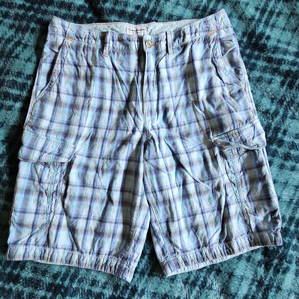 Tommy Bahama plaid blue cotton cargo shorts size 33 - Picture 2 of 12